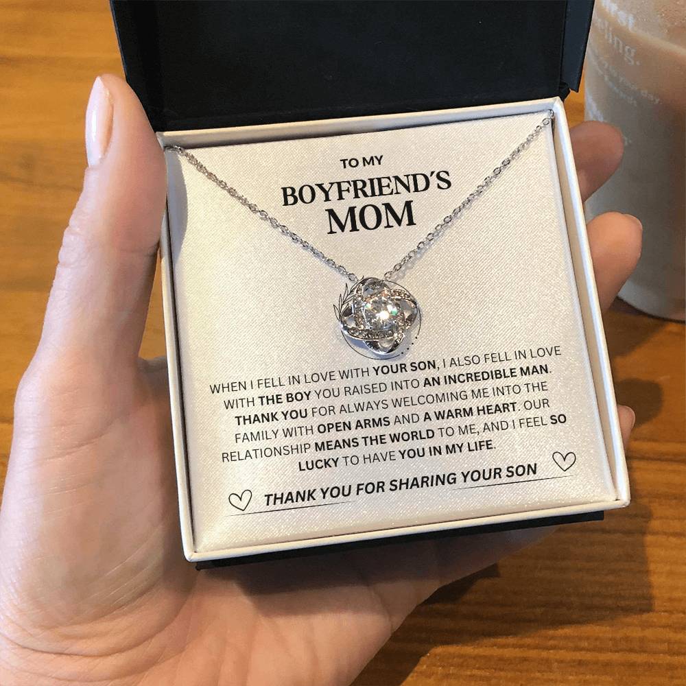 Boyfriend's Mom Love Knot Necklace - Standard Box